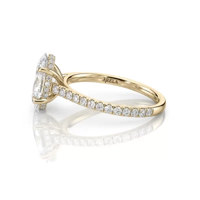 Inel de Logodnǎ – Moissanite Oval Pave